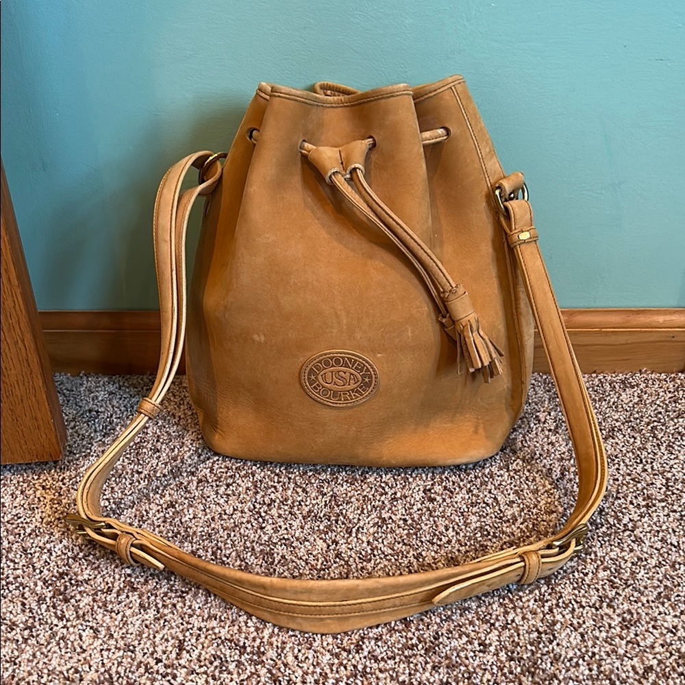 Vintage Dooney & Bourke Tan Leather Bucket Bag